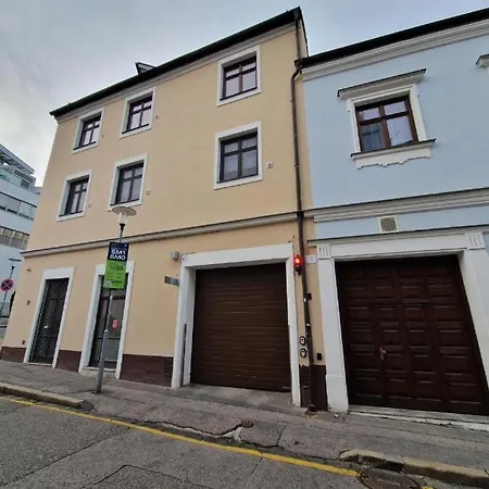 Apartment Peaceful Oldtown Free Parking 2-bedroom *