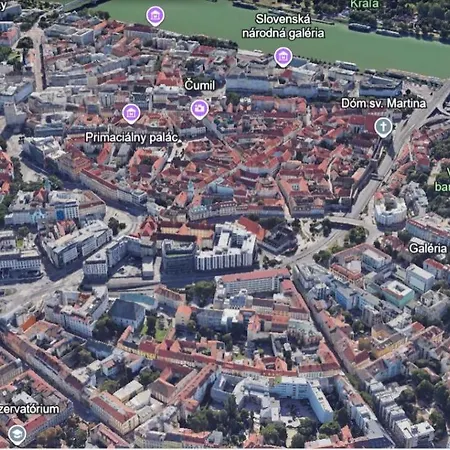 Peaceful Oldtown Free Parking 2-bedroom Apartment Bratislava