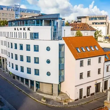 Peaceful Oldtown Free Parking 2-bedroom