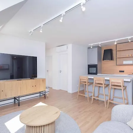 Peaceful Oldtown Free Parking 2-bedroom Apartment Bratislava