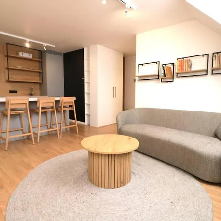 Apartment Peaceful Oldtown Free Parking 2-bedroom