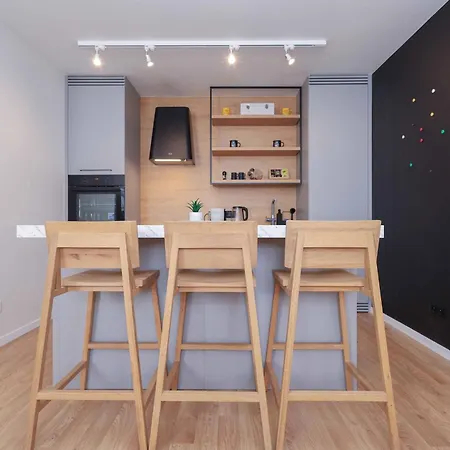 Peaceful Oldtown Free Parking 2-bedroom Апартаменты