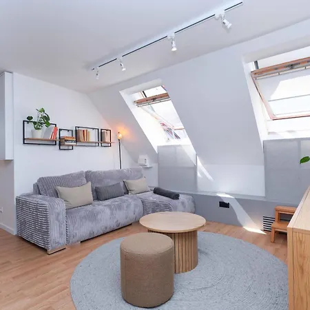 Peaceful Oldtown Free Parking 2-bedroom Bratislava