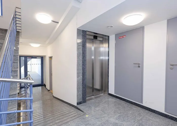 Peaceful Oldtown Free Parking 2-bedroom Apartament