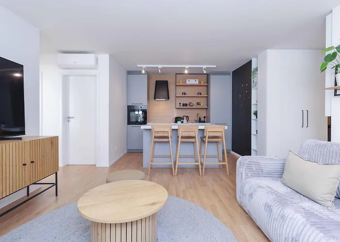 Peaceful Oldtown Free Parking 2-bedroom *