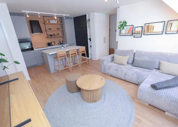 Apartament Peaceful Oldtown Free Parking 2-bedroom Bratysława