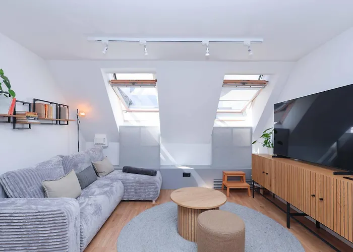Peaceful Oldtown Free Parking 2-bedroom Bratysława